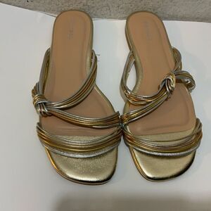 New Bamboo gold sandals. Size 10 Flats